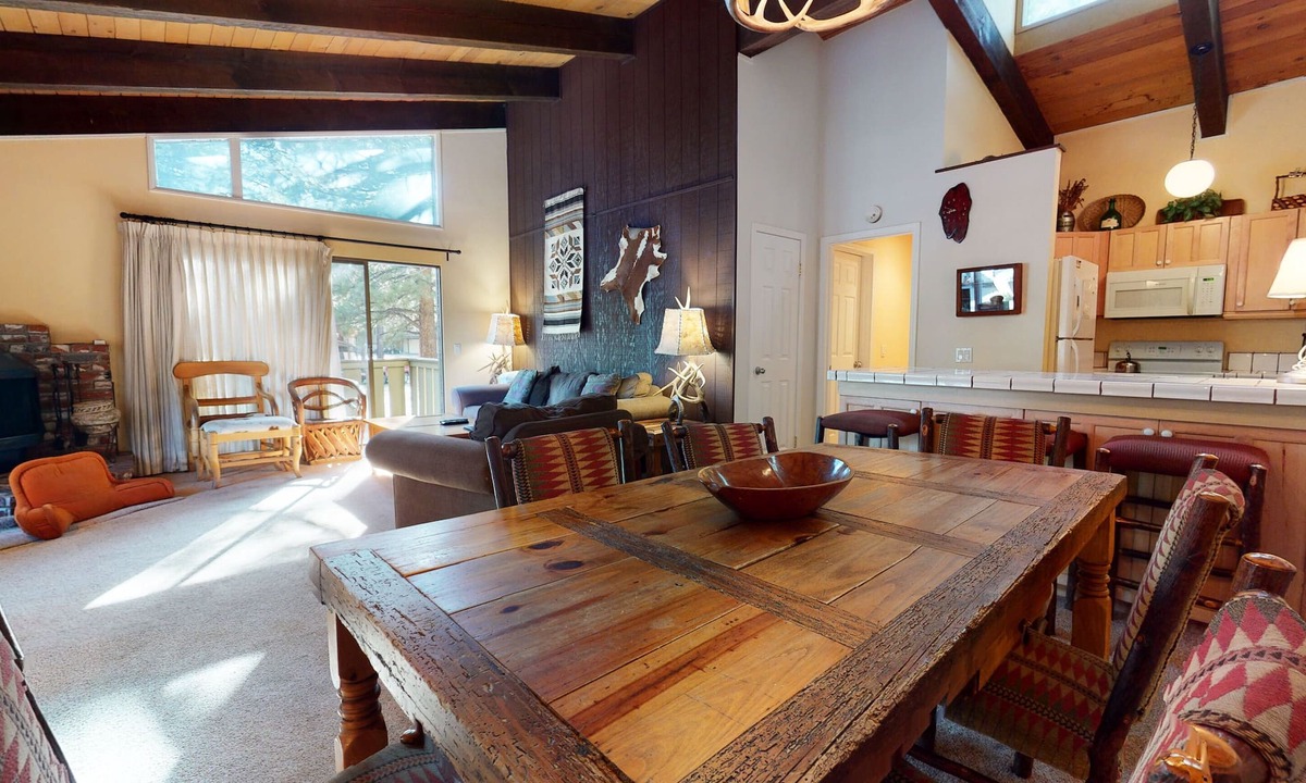 Mammoth Lakes Condo | Large Family Home, Near New Rec Center, Trails & Kids Park, Summer Pool