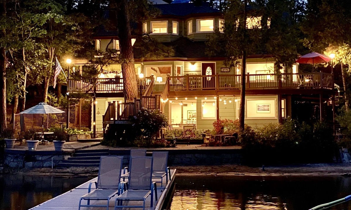 Bass Lake Cabin | Large lakefront in quiet Willow Cove - 6 bed 4 bath. Sleeps 17. Private dock.