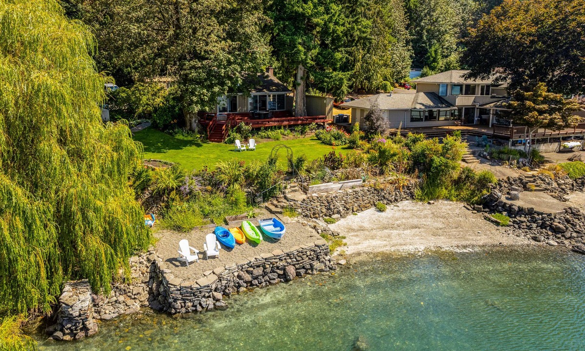 West Hills House | Large waterfront home with beach access, kayaks, & views - snowbird-friendly