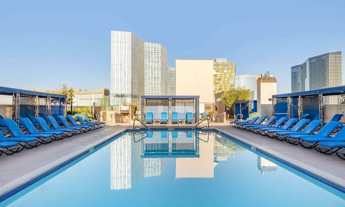 Las Vegas Hotel | Las Vegas Strip Stay | 1 BR Suite| Central Blvd Location