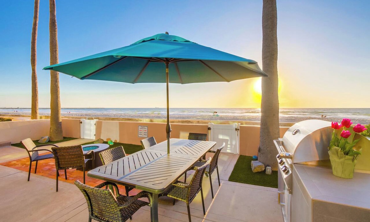 South Mission Beach Condo | Last Minute Deals - *Coastal Luxury with Unmatched Oceanfront Views*