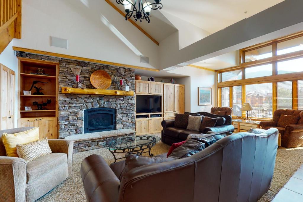 Vail Apartment | Lion Square Lodge East 310