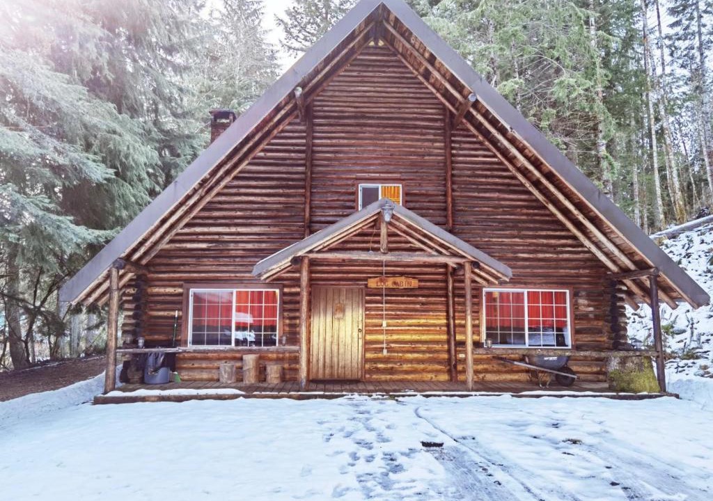 Ashford House | Log Cabin at Rainier Lodge - 0,4 m from entrance cabin
