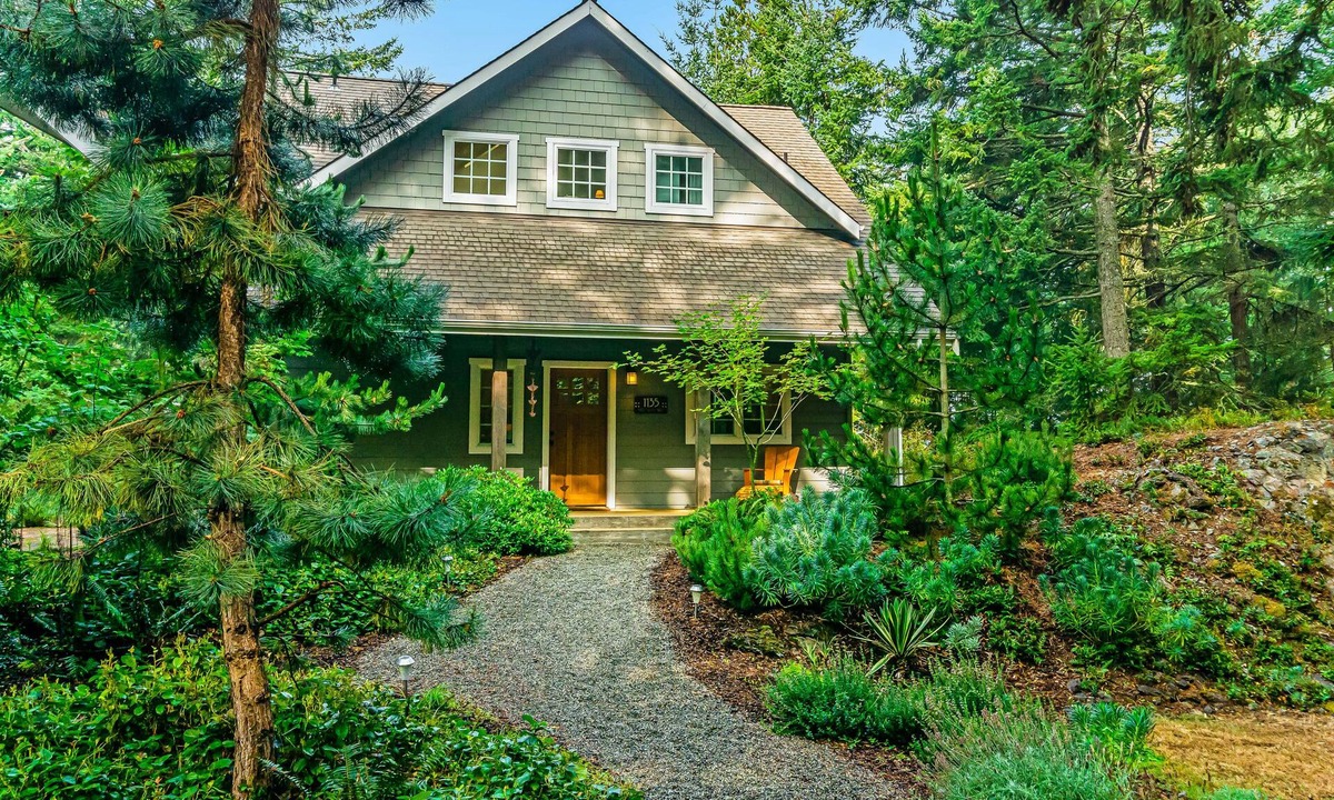Rosario House | Lovely Orcas Island craftsman-style home in a serene setting with inviting deck