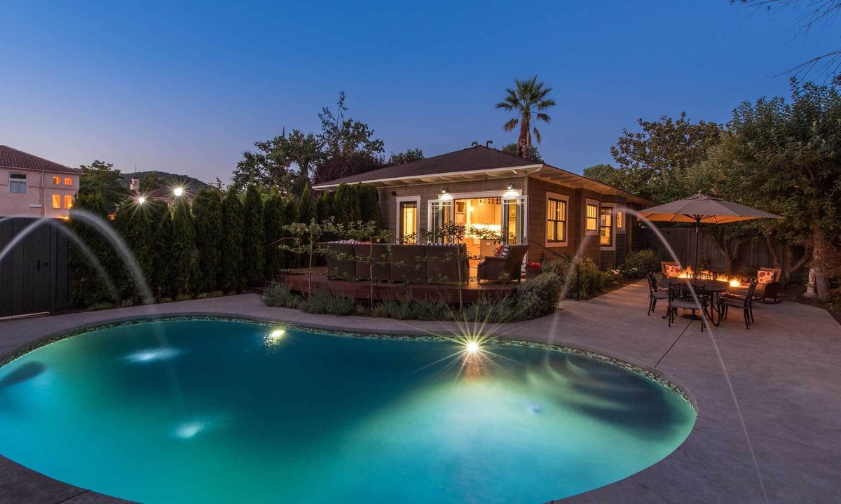 Sonoma House | Lux on First is a rare in-town oasis.