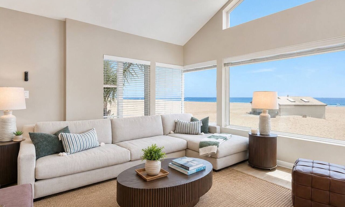 Hollywood Beach House | Luxury 6 bedroom Oceanfront Hollywood Beach Mansion
