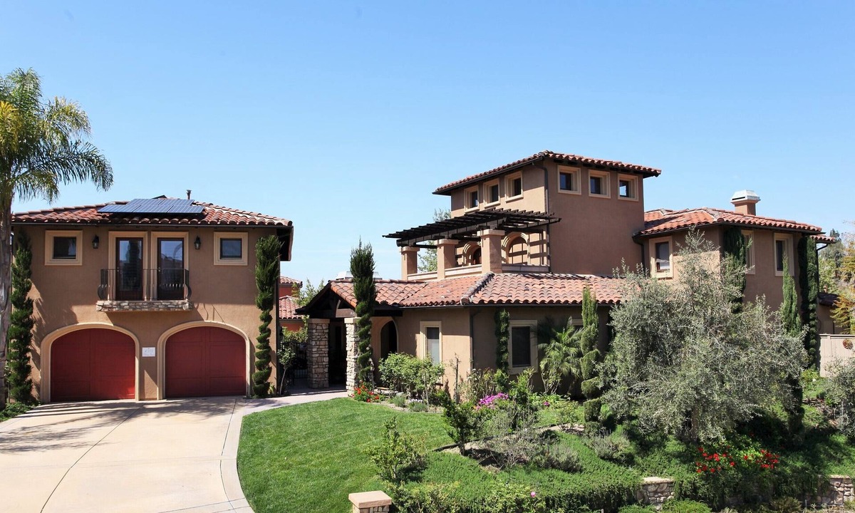 Santa Monica Apartment | Luxury Apartment in upscale area