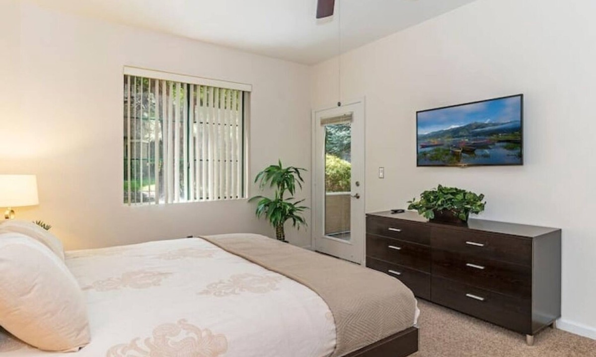 Reno/Tahoe Airport Condo | Luxury Modern 1BR Condo – Resort-Style Living in Prime Reno