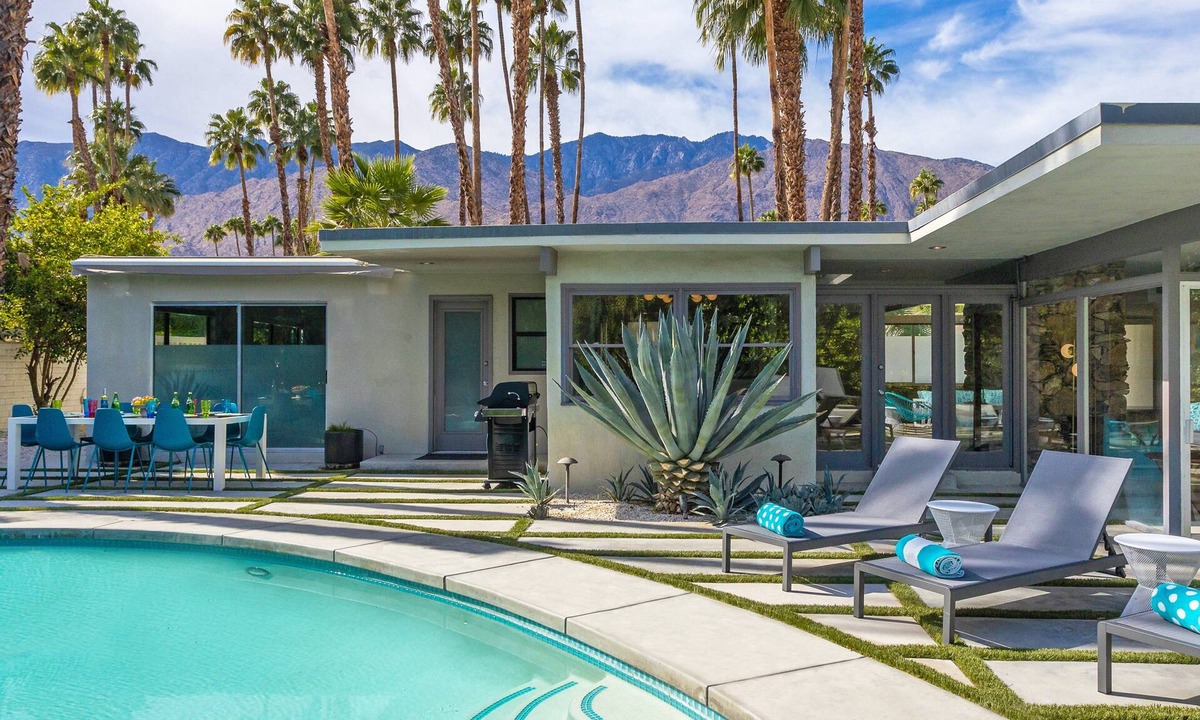 Deep Well Ranch House | Marcia! Marcia! Marcia! – Mid-Mod PS Retreat