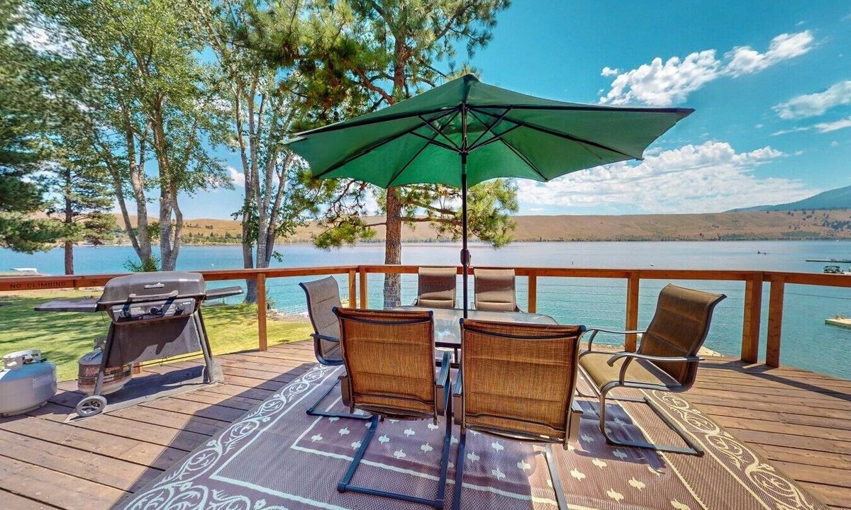 Joseph House | Meadowlark with beautiful Wallowa Lake views