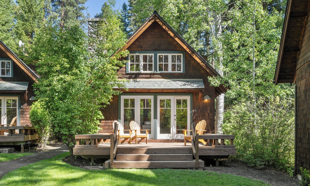 Camp Sherman Cabin | Metolius River Resort Cabin 2 – Nature Escape