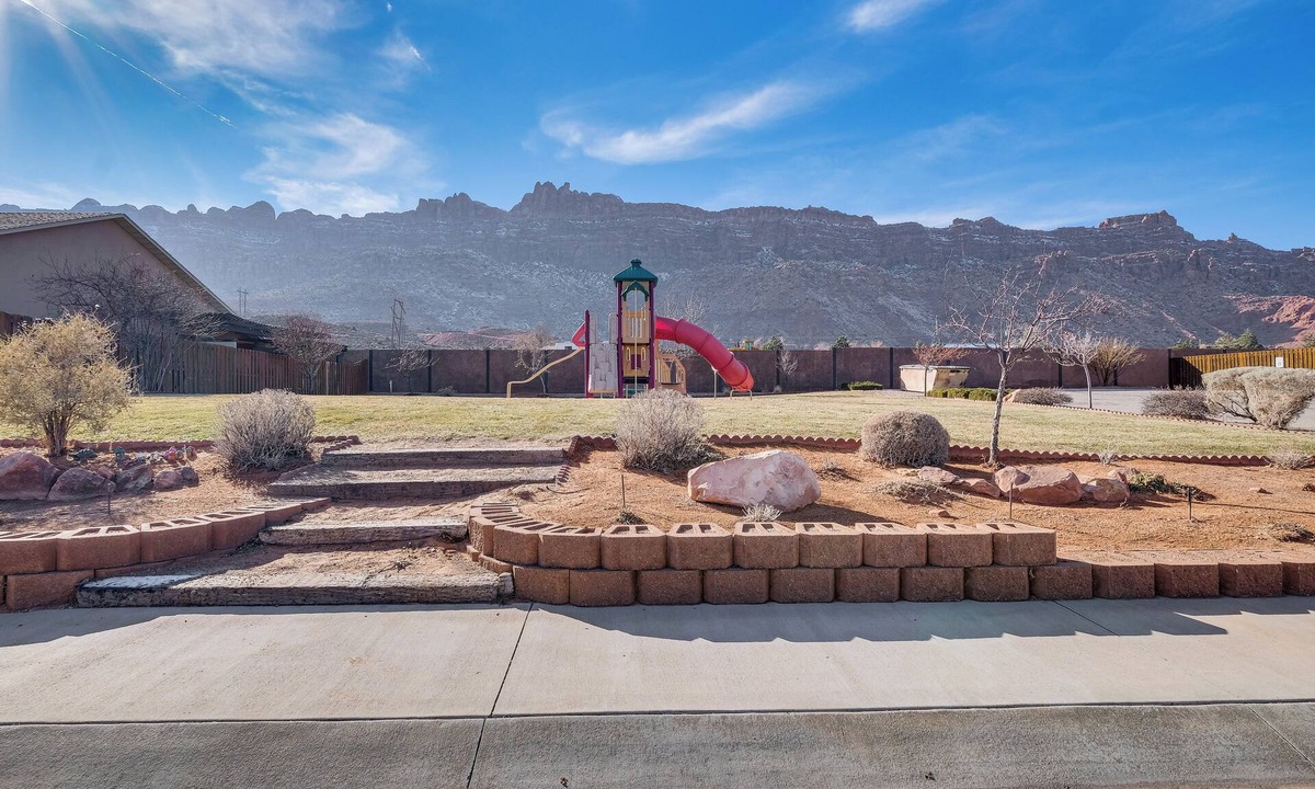Moab South Valley Cottage | Moab Retreat: 10 Mi to Arches National Park!