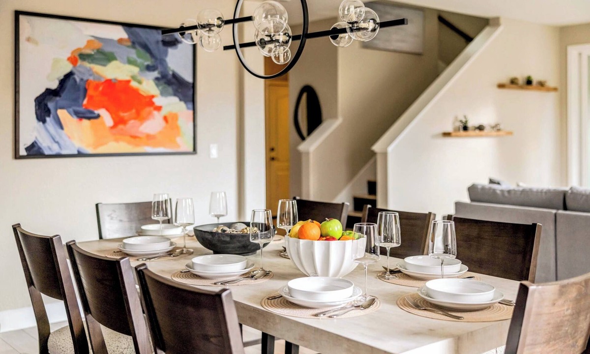 Reno House | Modern 5BR, Hot Tub, Casita, Mt Rose-Tahoe 30 min