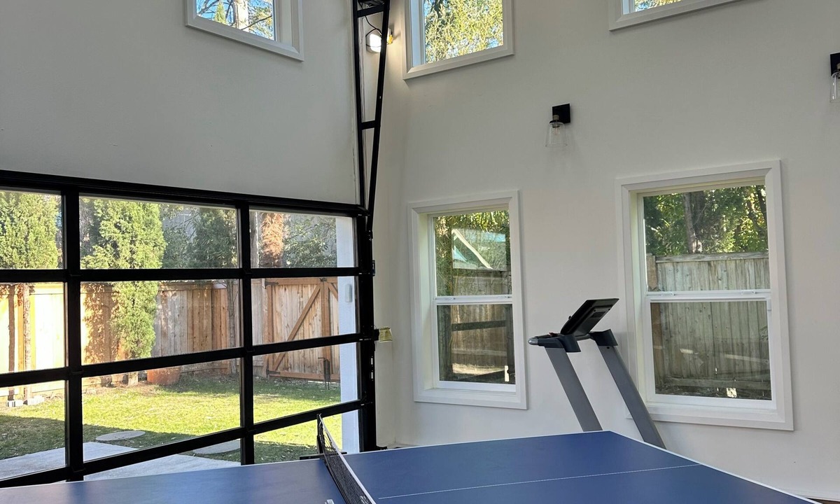 Moss Bay House | Modern and cozy house in the prime location