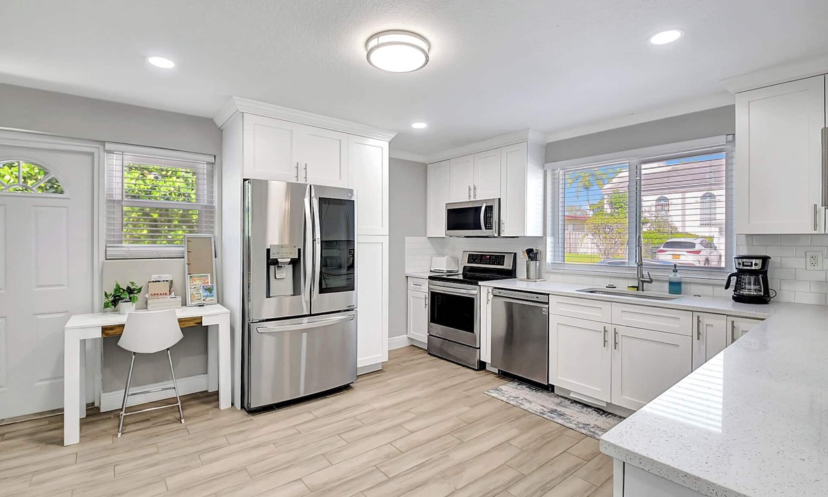 Delray Beach House | Modern and Updated Delray Beach Escape Sleeps 10!