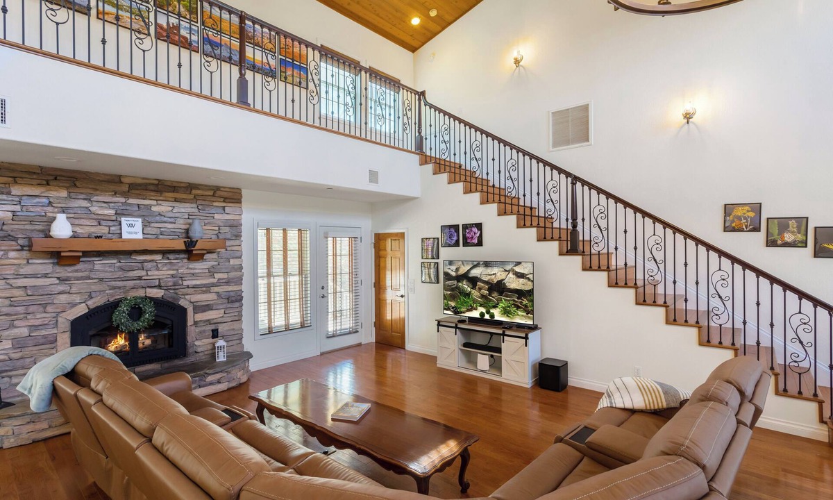 Julian House | Modern Farmhouse in the quaint town of Julian in the San Diego Mountains