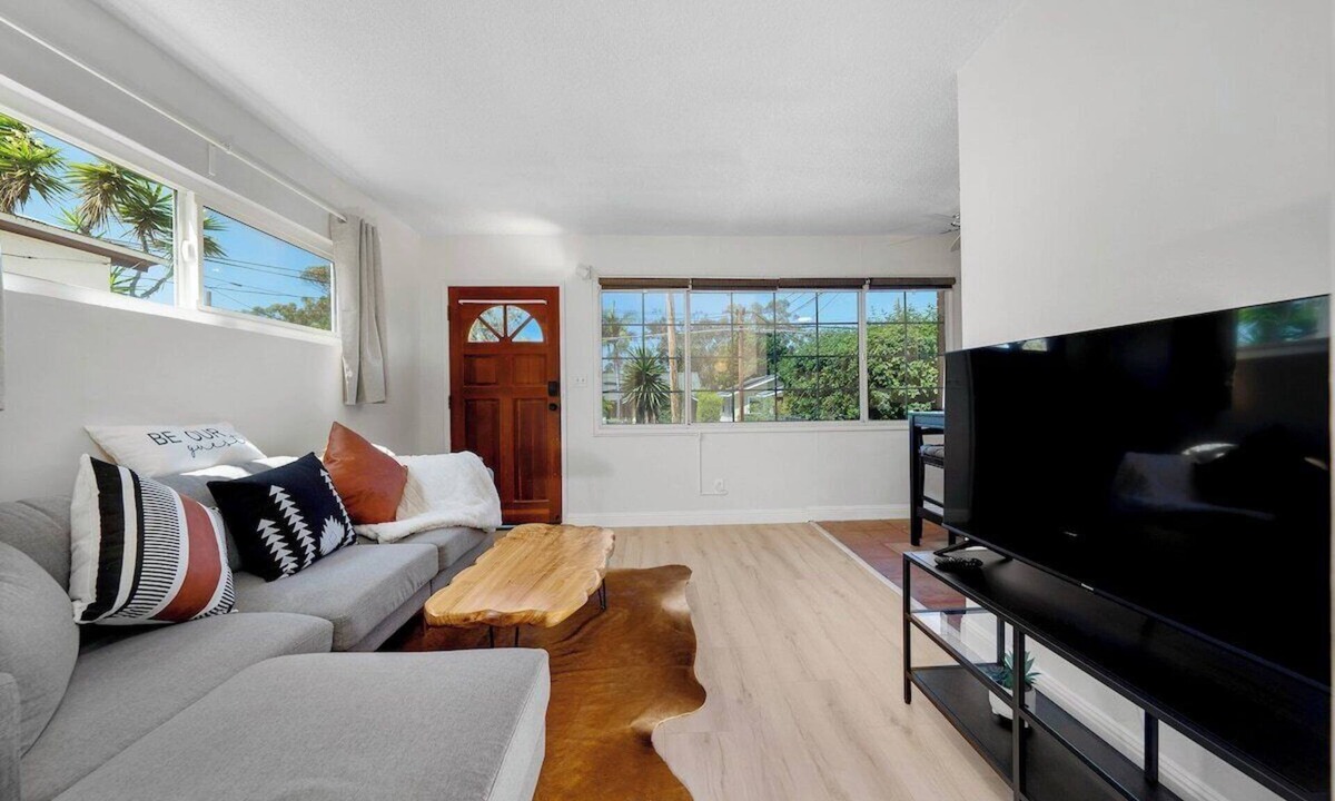 South Park House | Modern Gem | Close to Downtown