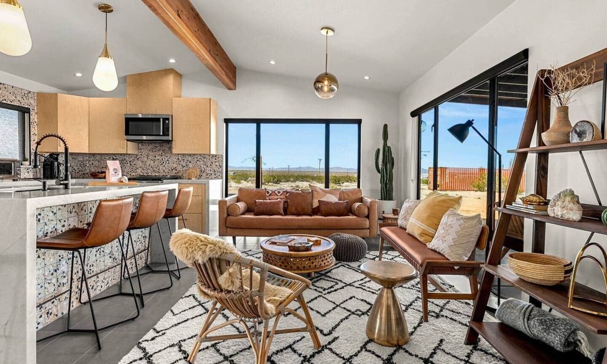 Joshua Tree House | Modern on Mars | NEWLY REMODELED | SPA | Fire-pit
