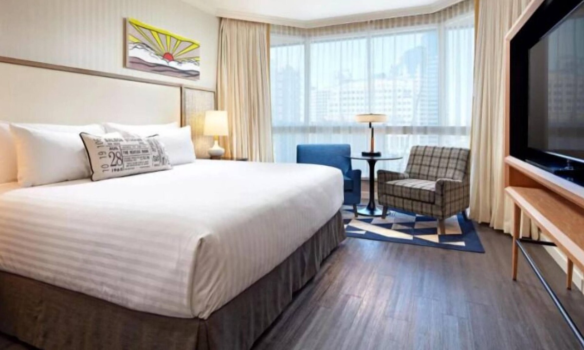 Civic Core Hotel | Modern Suite w/King Bed Near 1st Avenue