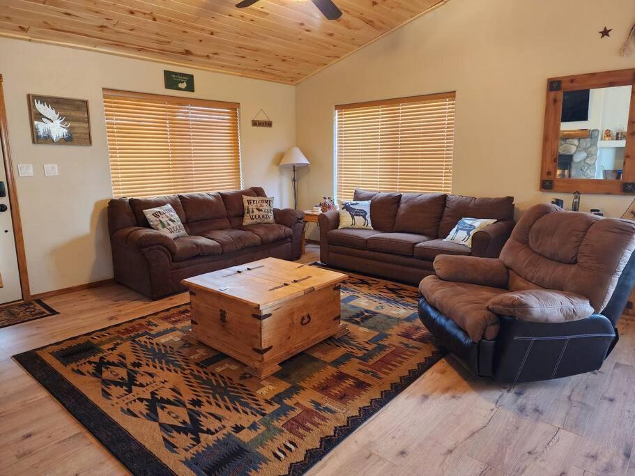 Heber House | Moose Cabin Escape