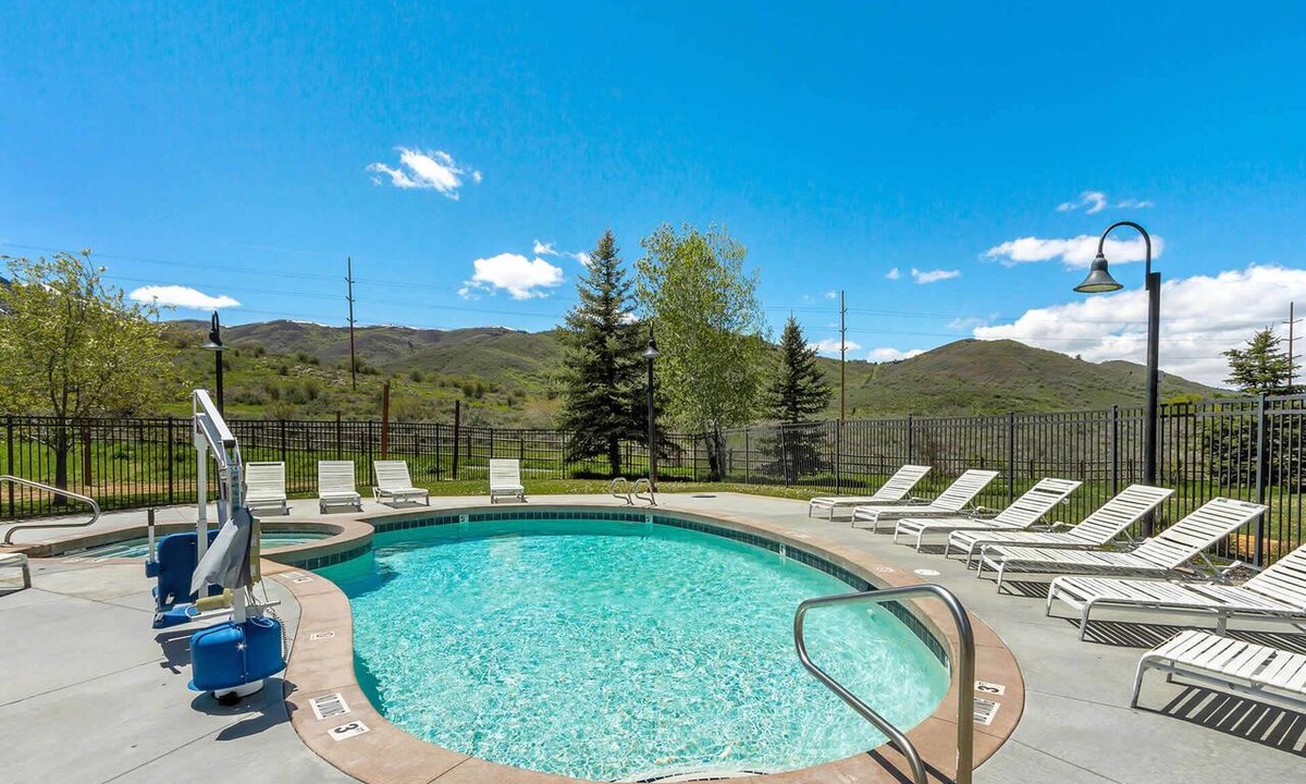 Kimball Junction Condo | Moose Mgmt at Crestview D208: Mountain View-Dogs Welcome-Convenient Location