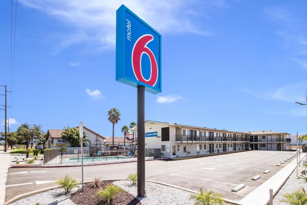 Moreno Valley Hotel | Motel 6 - Moreno Valley - Riverside March Air Base