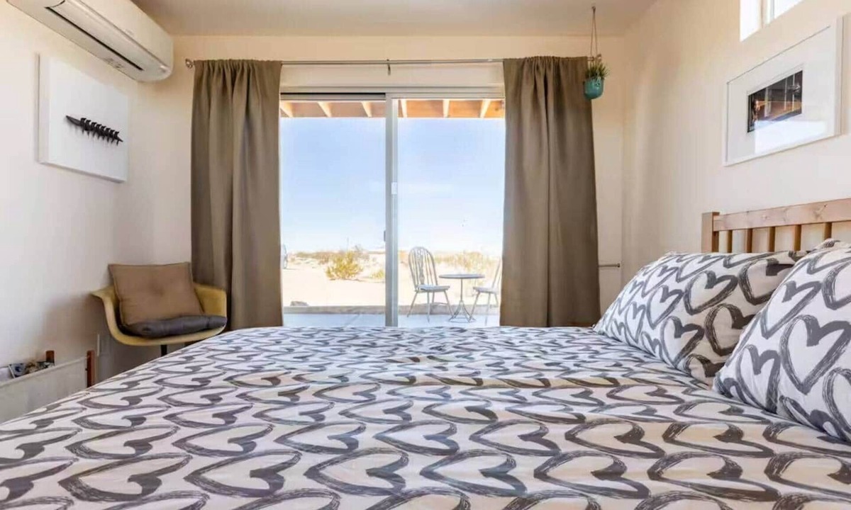 Landers House | Motel California Midcentury Desert Escape