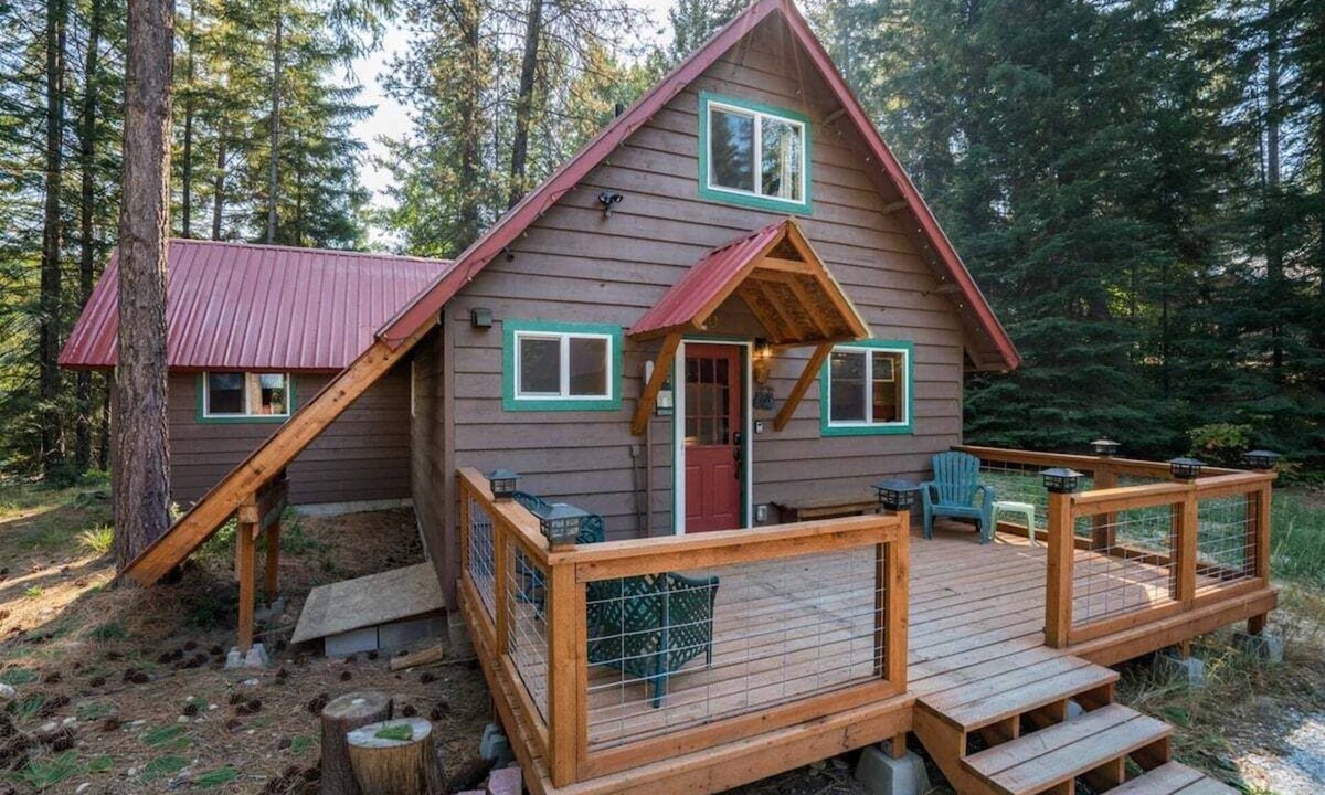 Ardenvoir House | Mountain Music Cabin - Cute House in the Woods
