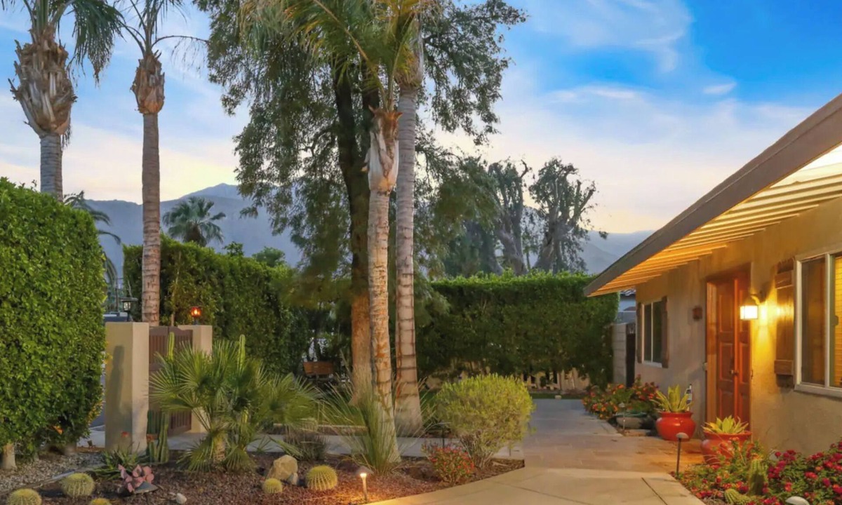 Sunrise Vista Chino House | Movie Colony East Hideout- 3BD/3BA W/Pool & Hotub