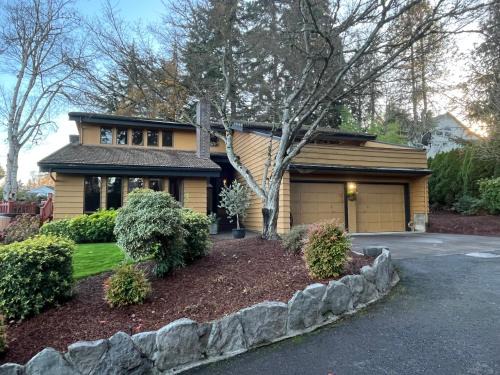West Salem House | Myrtle Cottage Guesthouse West Salem