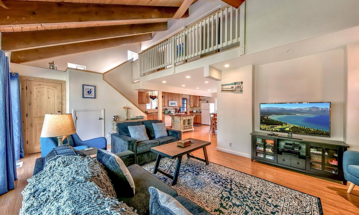Tahoe Paradise House | Navahoe Charming Cabin 3BR,2BA