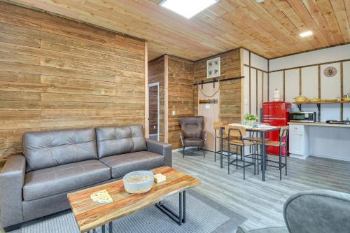 Forks Apartment | Near ‘Twilight’ Sites & Scenic Hikes: Forks Apt
