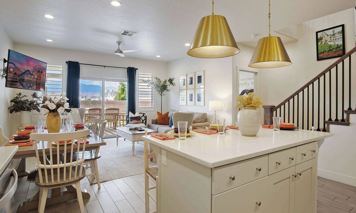 Washington Fields House | New Listing Be Our Guest in Utah
