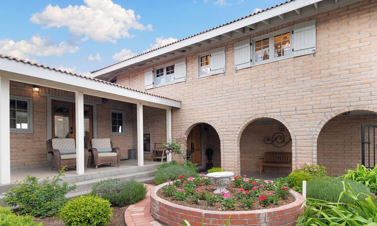 Madras Villa | New Listing Discount! Big-Fun-Stylish Villa