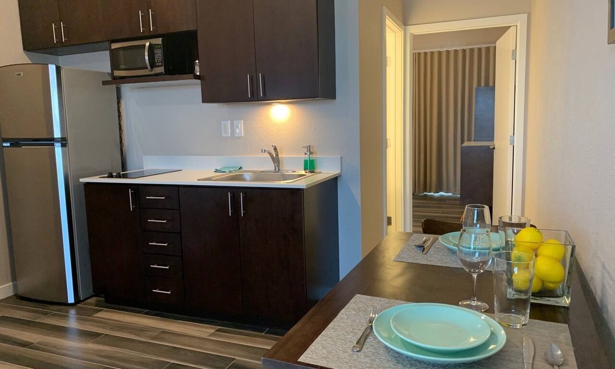 Mission Hills Apartment | Newer private apart-hotel suite in Old Town