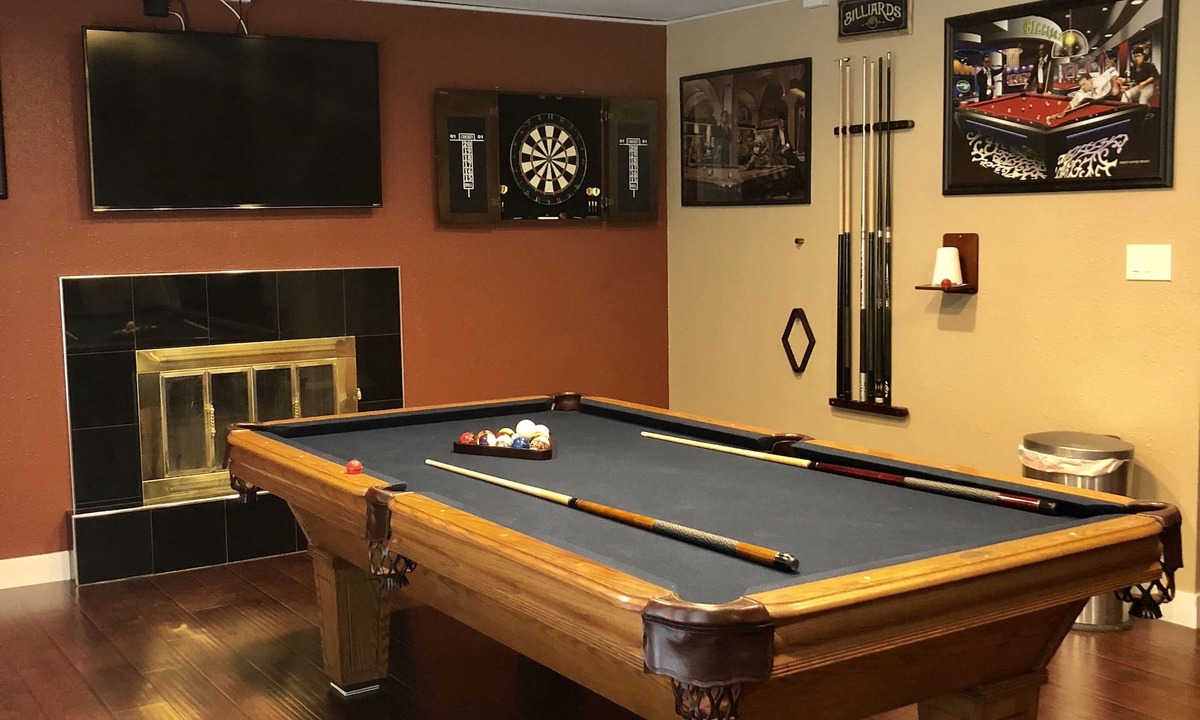 Las Vegas House | Newly Remodeled 4bedroom 3bath 5 mins drive to Strip,heated pool