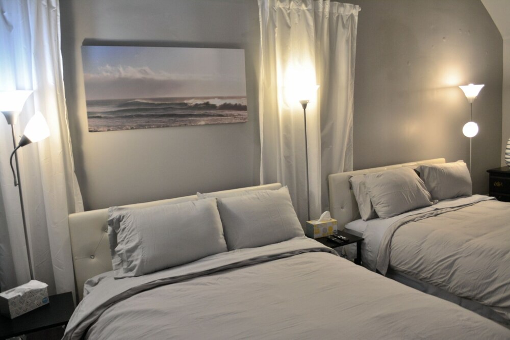 Cortez Hill Apartment | Newly Remodeled One Bedroom on Cortez Hill!