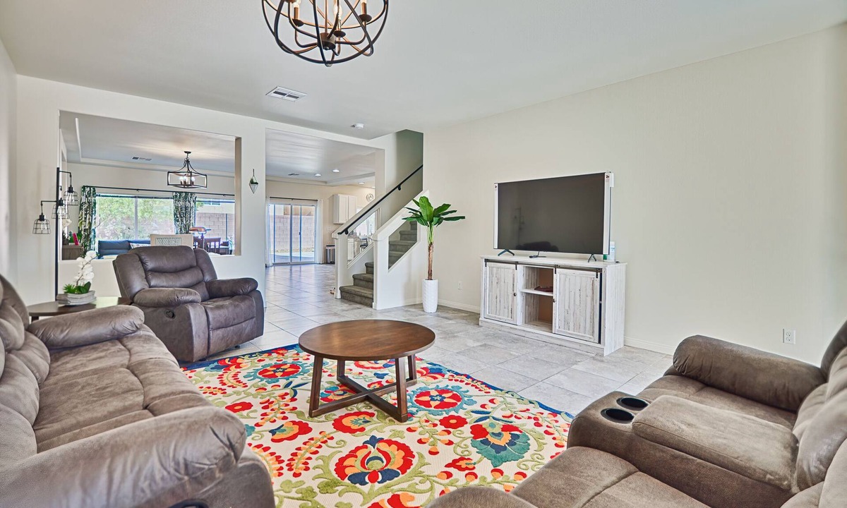 Enterprise House | Newly renovated 2-story 5bedroom 3.5 bathroom house.