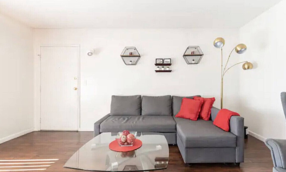 Downtown Long Beach Apartment | Next to CONVENTION CENTER & BEACH!