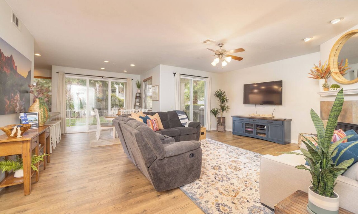 St. George Condo | Nicest Las Palmas Resort Poolside Condo | All Inclusive Amenities Resort | #1704