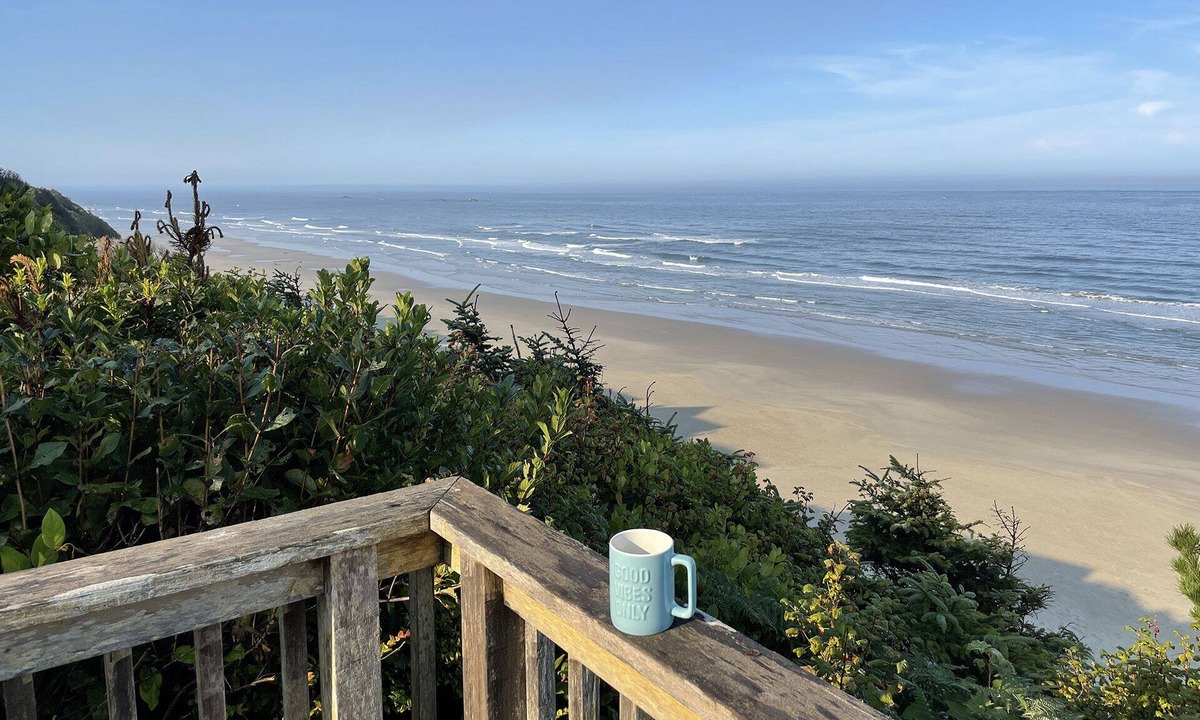 Seal Rock House | Ocean Front with Spectacular Views! 2 Bedroom, 2 Bath! Seal Rock!