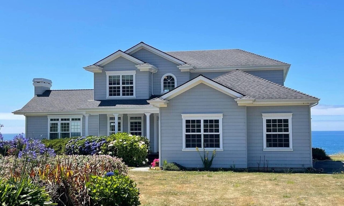 Smith River House | Ocean Glory