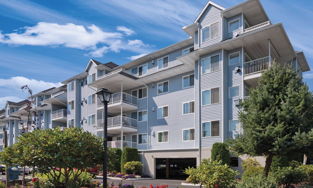 Birch Bay Resort | OFFICIAL LISTING | WorldMark Birch Bay 1 BR w/Fireplace, Balcony, Pools & More!