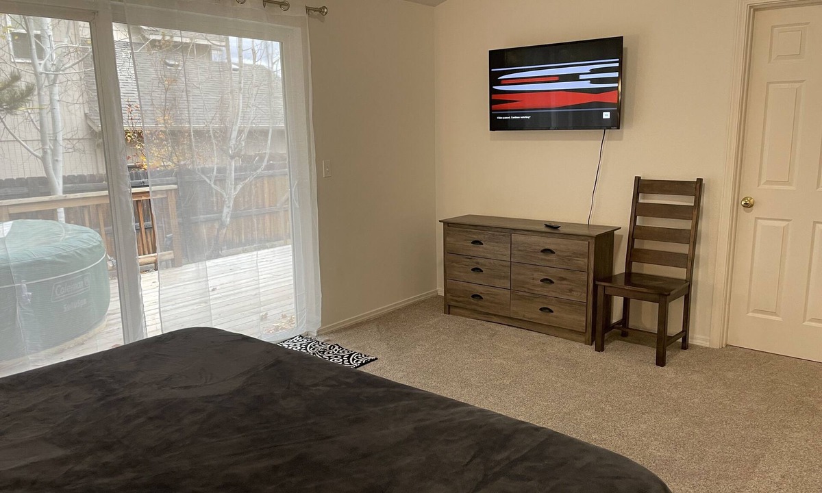 Southwest Bend House | Old Mill Family Home w/hot tub & trampoline