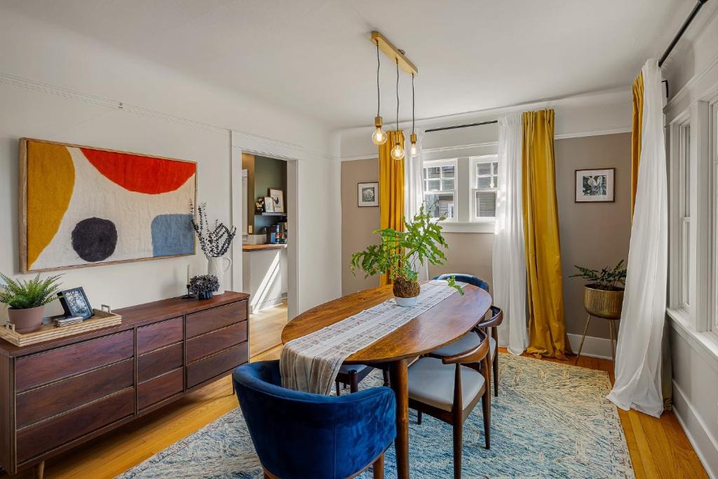 Eugene House | Orchard Luxe - Modern Home in Walking Distance to UO home