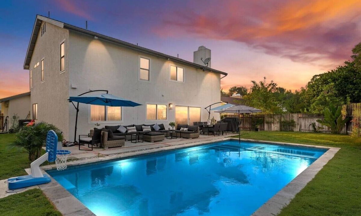 Mira Costa House | OSide Private PoolHome 4bed/3Bth