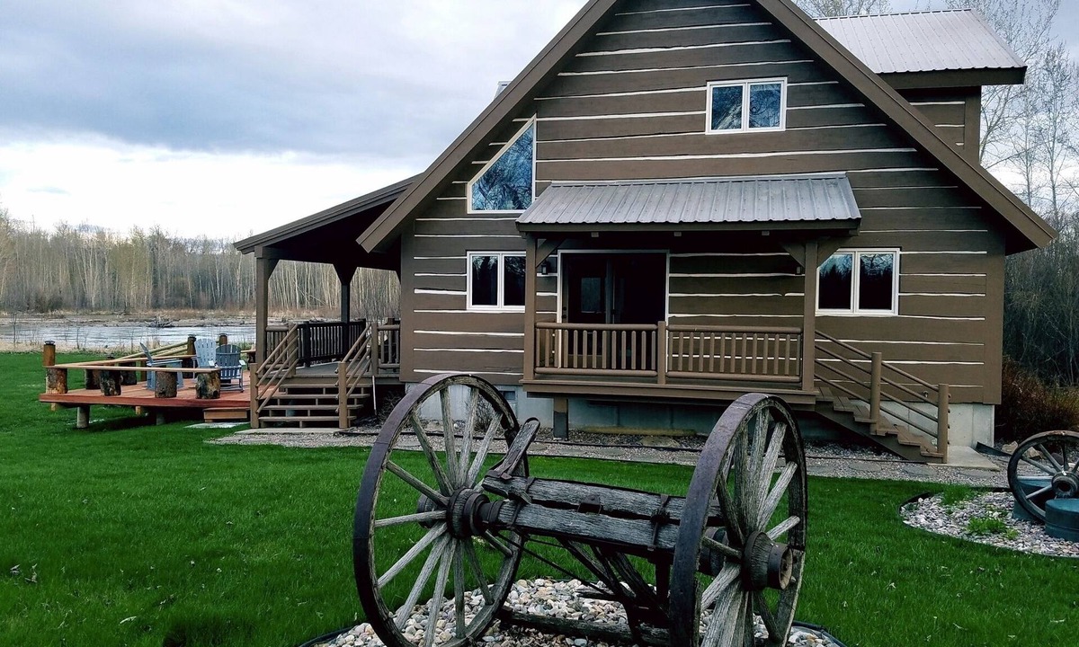 Florence House | Osprey Riverfront Cabin