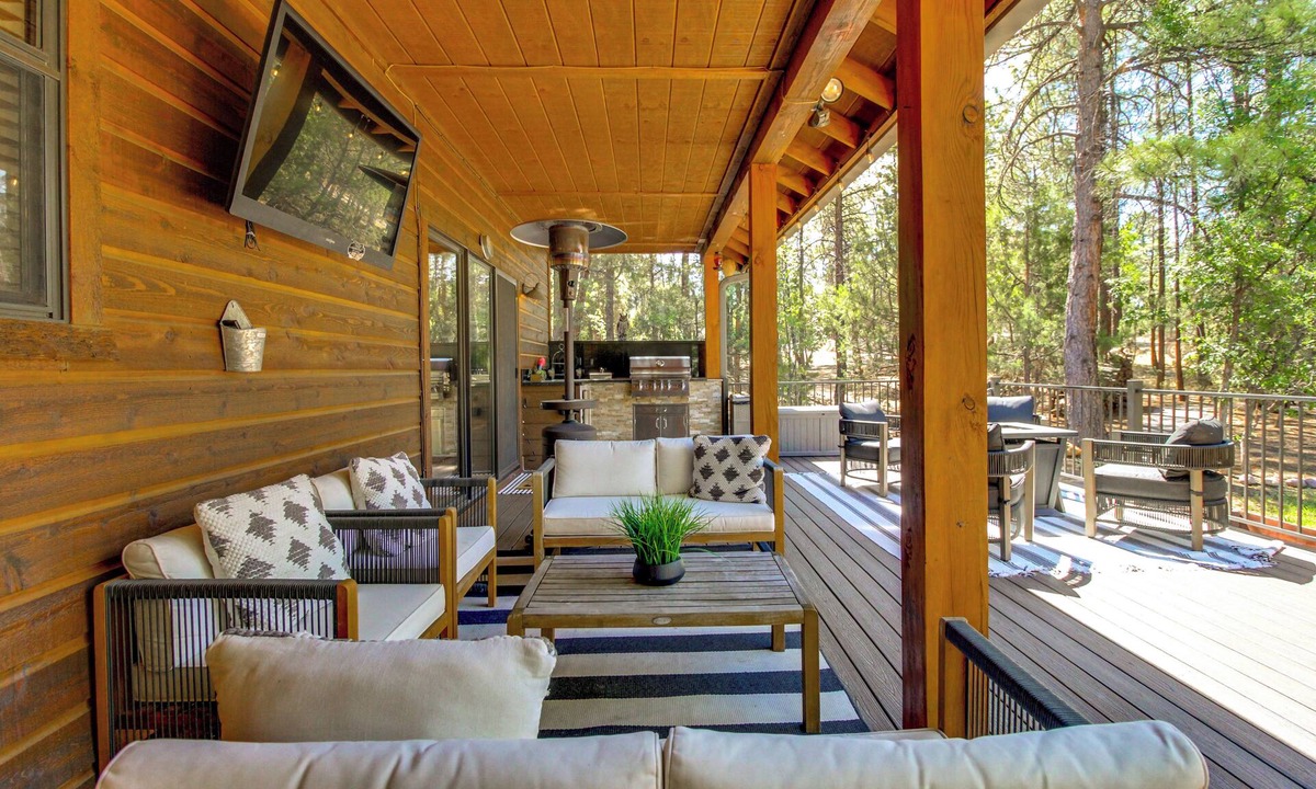 Torreon Cabin | Outdoor Oasis w/Fire Pit & Grill! Torreon Escape