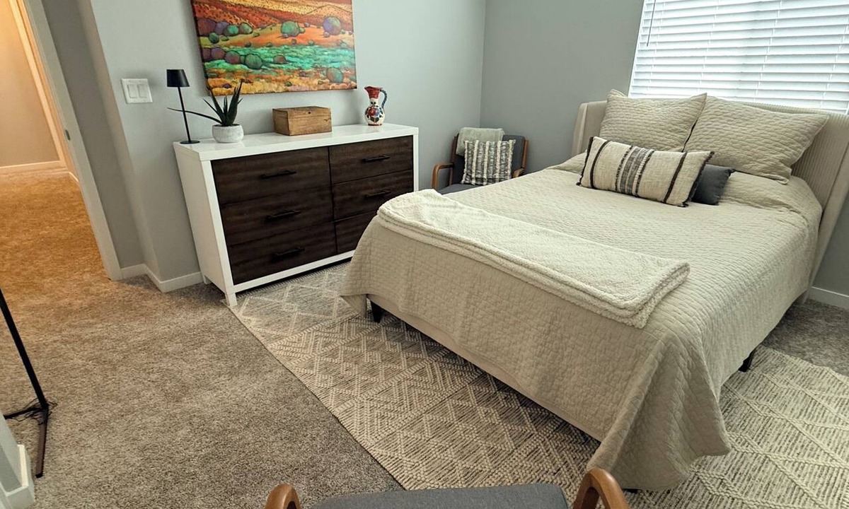 Las Vegas House | Owner-Occupied Home 2 Fully Furnished Bedrooms Las Vegas 30+ Day Rental Gym Pool