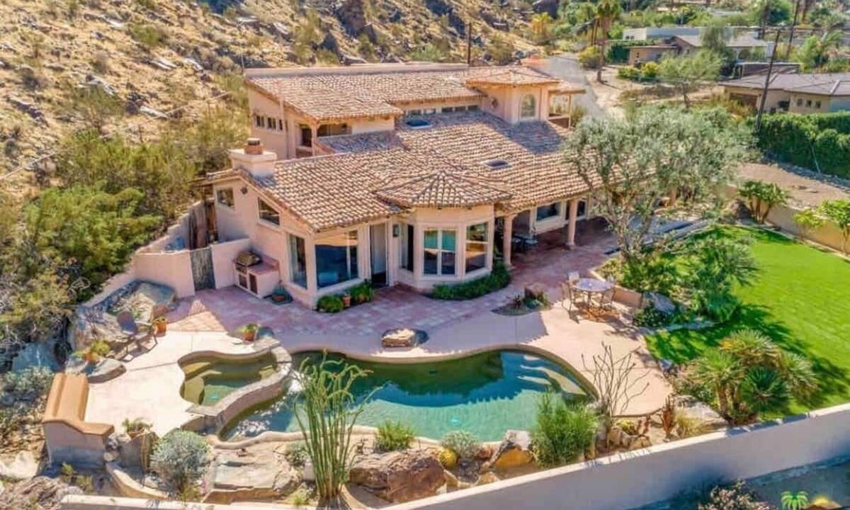 Araby Cove House | Palm Springs 5BR Oasis-Pool,Spa,Hiking,Private,Pet Friendly,Mountain Views,BBQ
